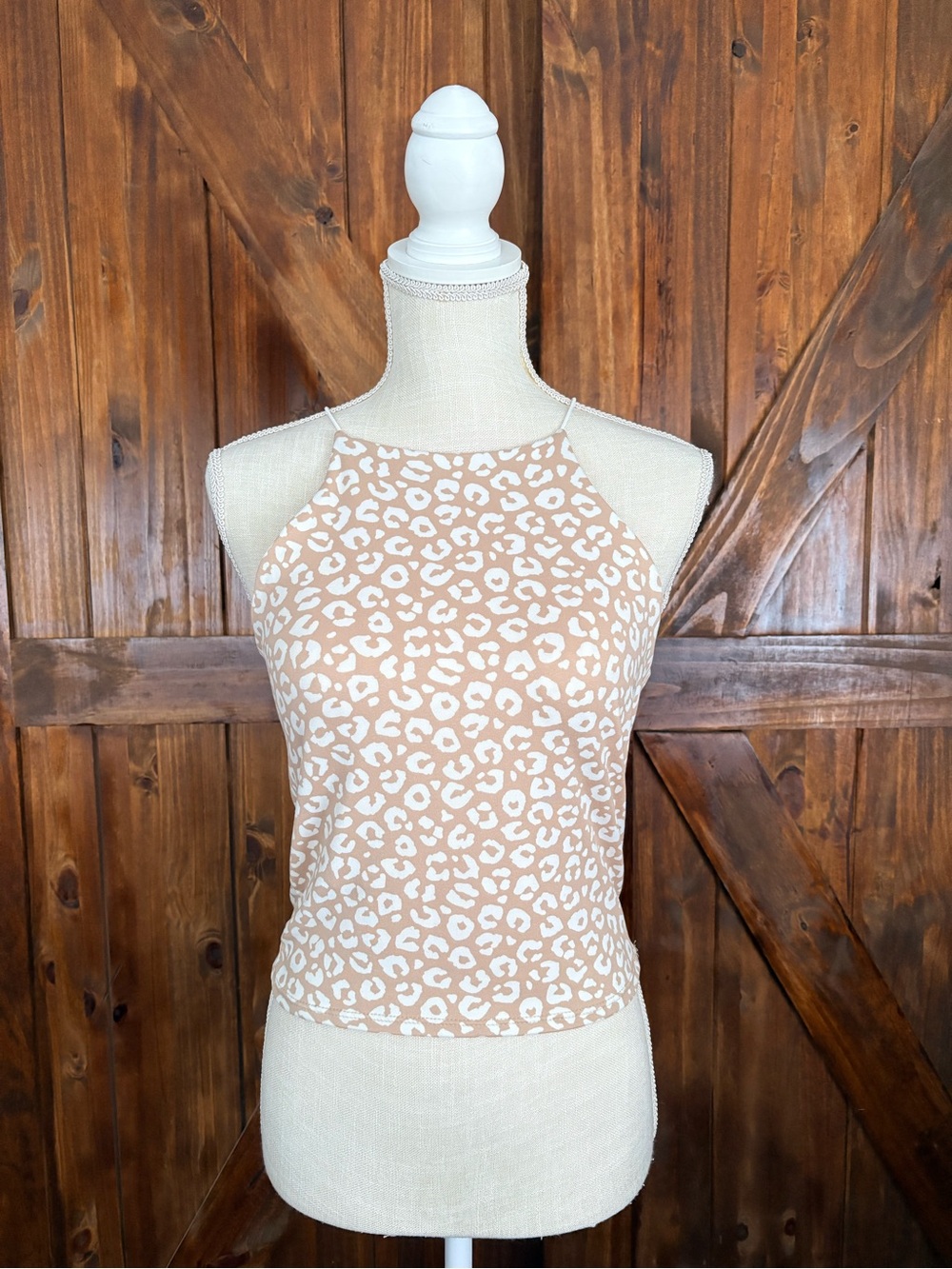 Tan Leopard Print High Neck Tank Top 🐆🤍